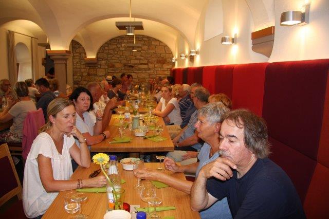 files/Aktionen/Fotos/2018/Weinprobe 17.08.2018/IMG_9445.jpg